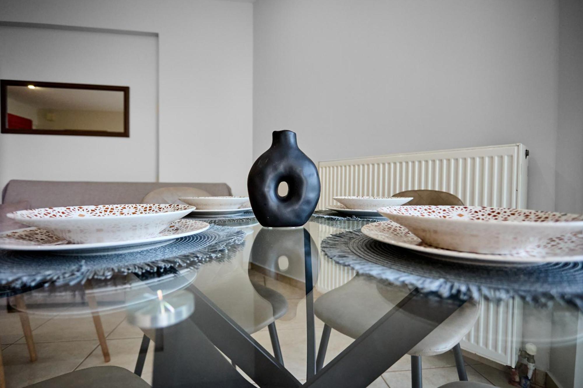 Chios Town Apartment - Heart Of Chios Town With 2 Minute Walk To The Beach 外观 照片